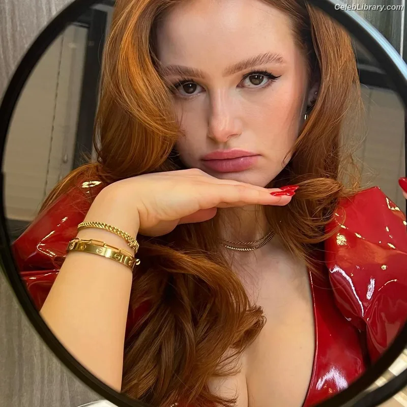 Madelaine Petsch photo 6 of 1780