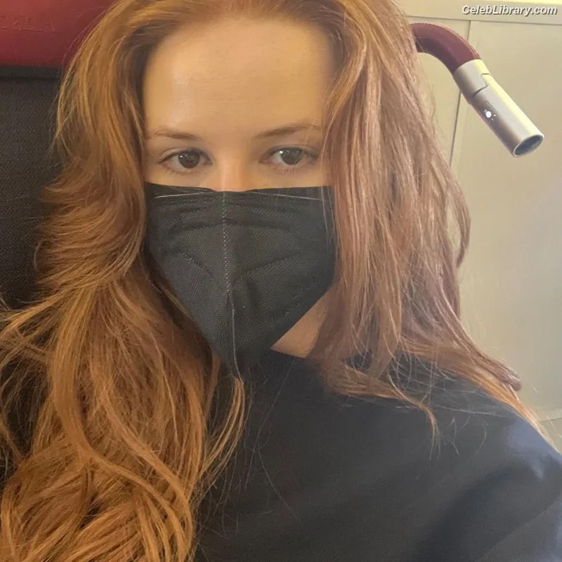 Madelaine Petsch photo 23 of 1780