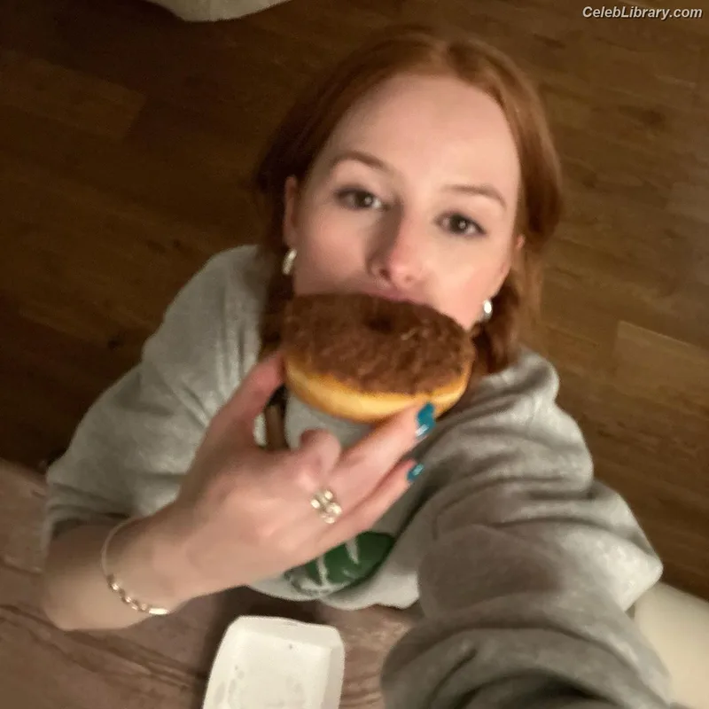 Madelaine Petsch photo 7 of 1780