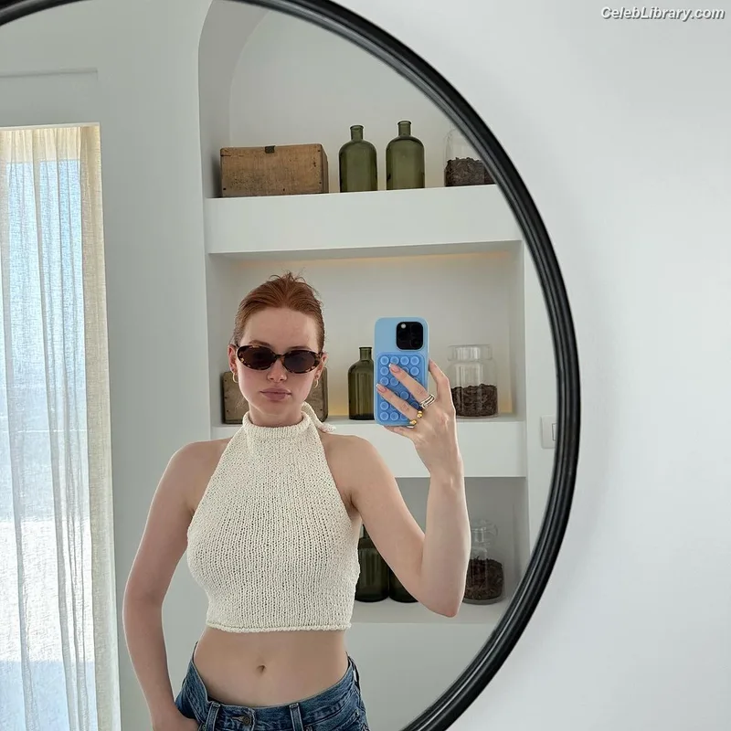 Madelaine Petsch photo 8 of 1780