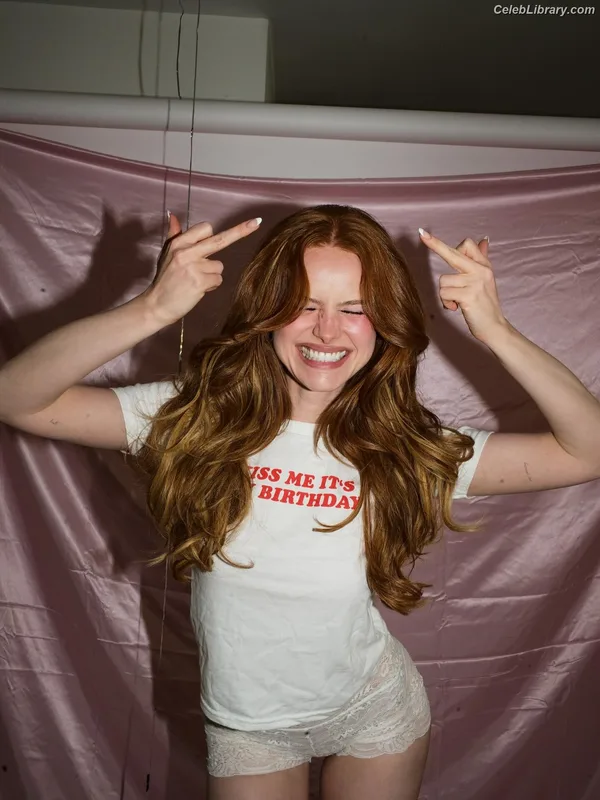 Madelaine Petsch photo 23 of 1780