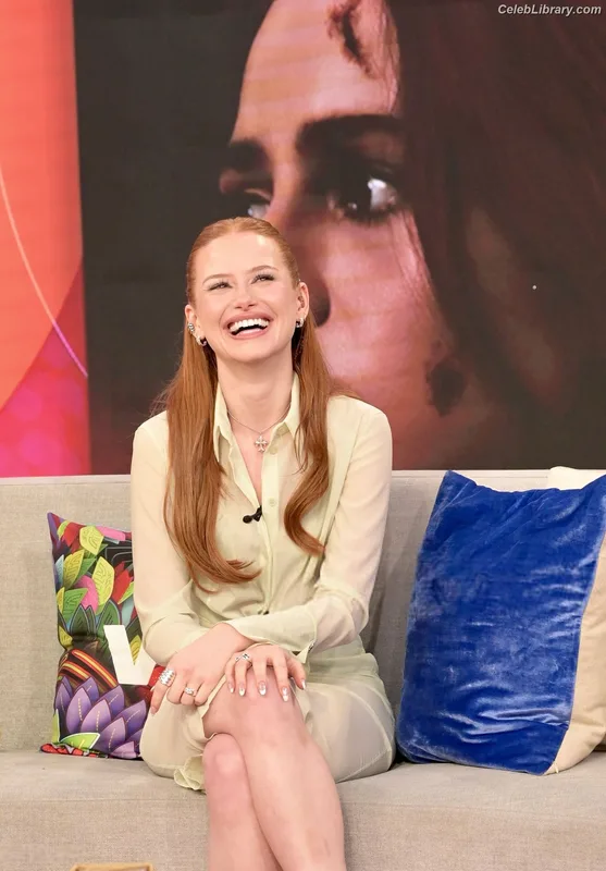 Madelaine Petsch photo 11 of 1780