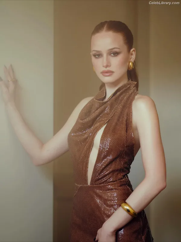 Madelaine Petsch photo 12 of 1780