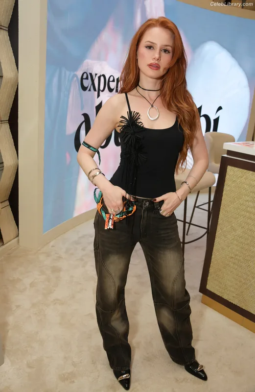 Madelaine Petsch photo 23 of 1780