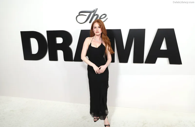 Madelaine Petsch photo 13 of 1780