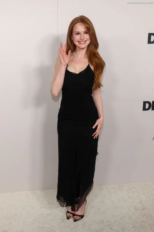 Madelaine Petsch photo 12 of 1780
