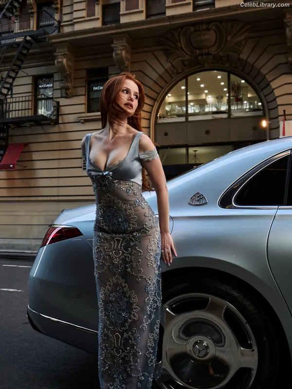 Madelaine Petsch photo 2 of 1780