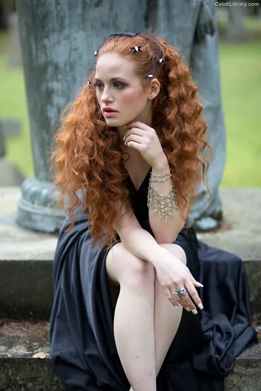 Madelaine Petsch photo 4 of 1780