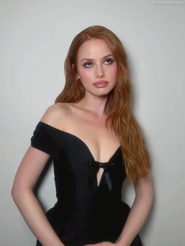 Madelaine Petsch photo 17 of 1780