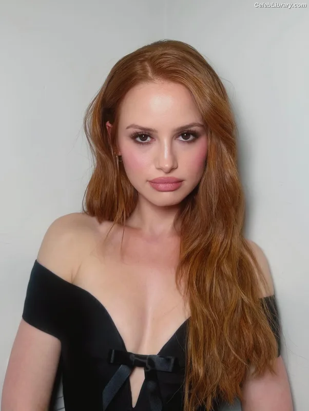 Madelaine Petsch photo 19 of 1780