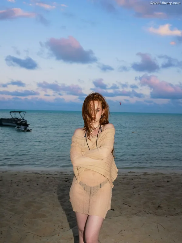 Madelaine Petsch photo 17 of 1780