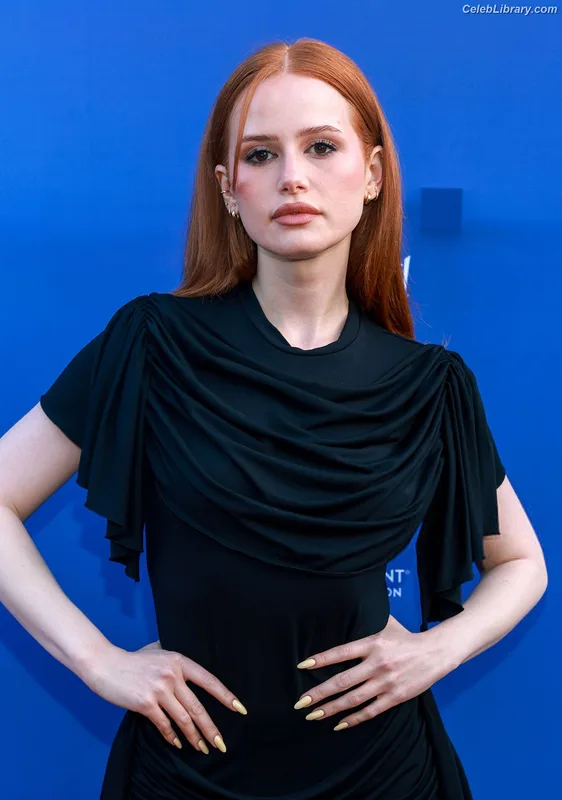 Madelaine Petsch photo 23 of 1780