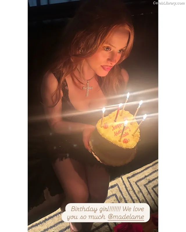 Madelaine Petsch photo 1 of 1780