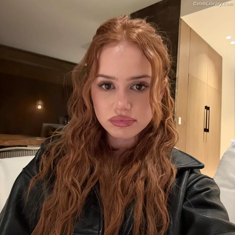Madelaine Petsch photo 8 of 1780