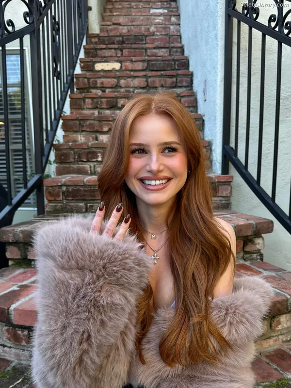 Madelaine Petsch photo 15 of 1780