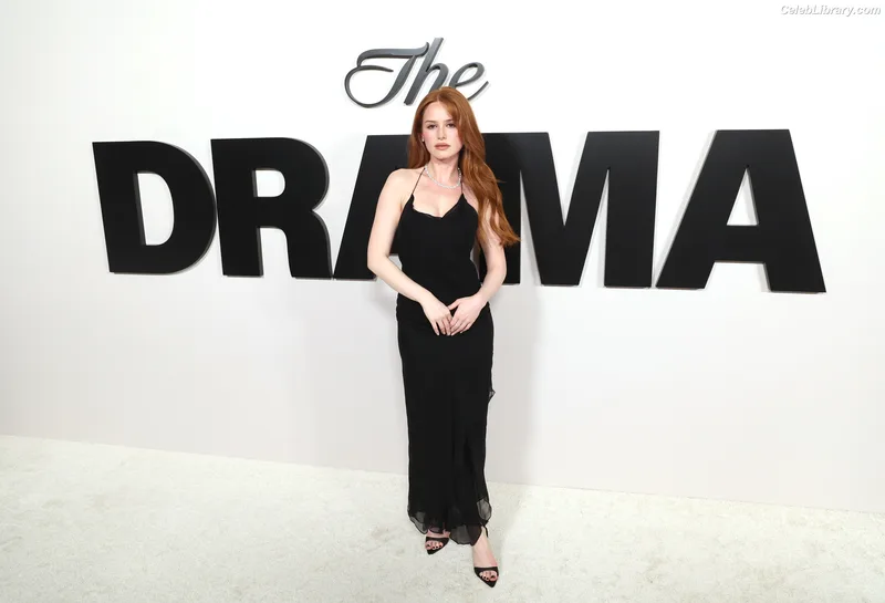 Madelaine Petsch photo 3 of 1780