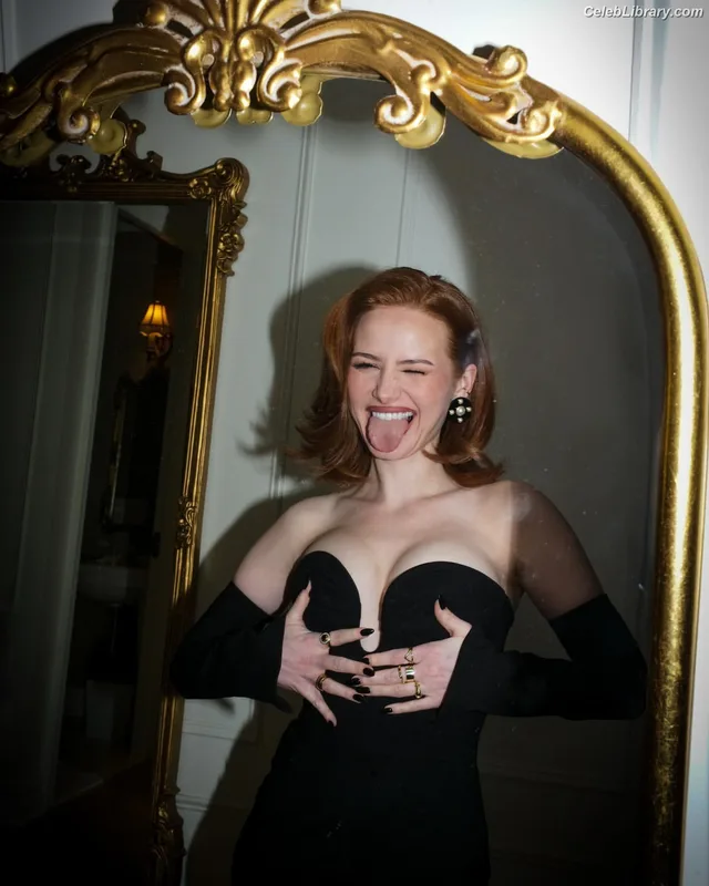 Madelaine Petsch photo 15 of 1780