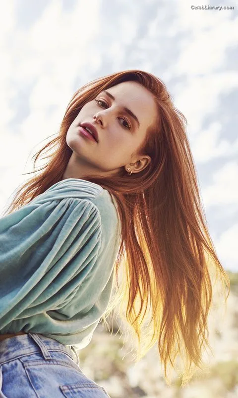 Madelaine Petsch photo 6 of 1780