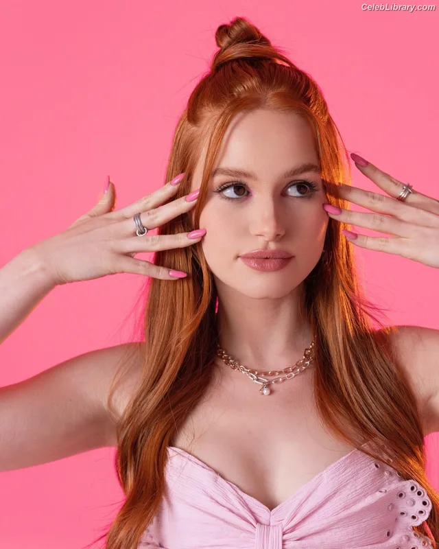 Madelaine Petsch photo 9 of 1780