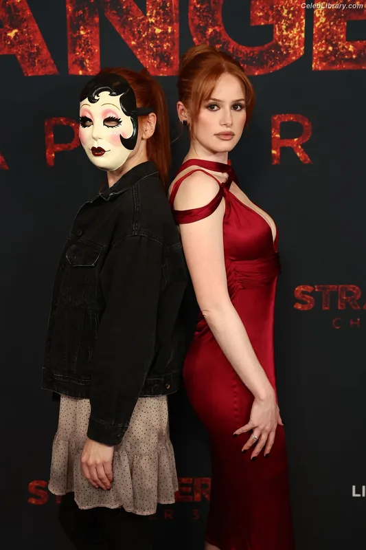 Madelaine Petsch photo 6 of 1780