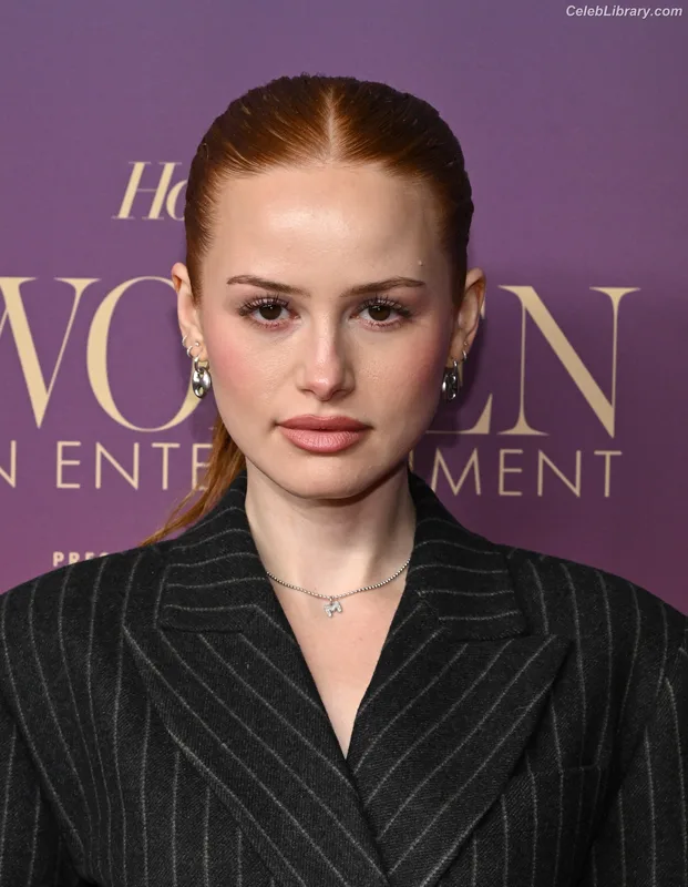 Madelaine Petsch photo 1 of 1780