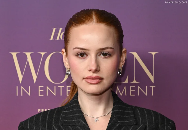 Madelaine Petsch photo 11 of 1780