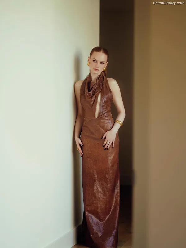 Madelaine Petsch photo 8 of 1780