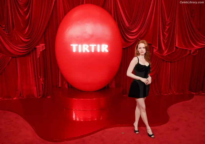 Madelaine Petsch photo 14 of 1780