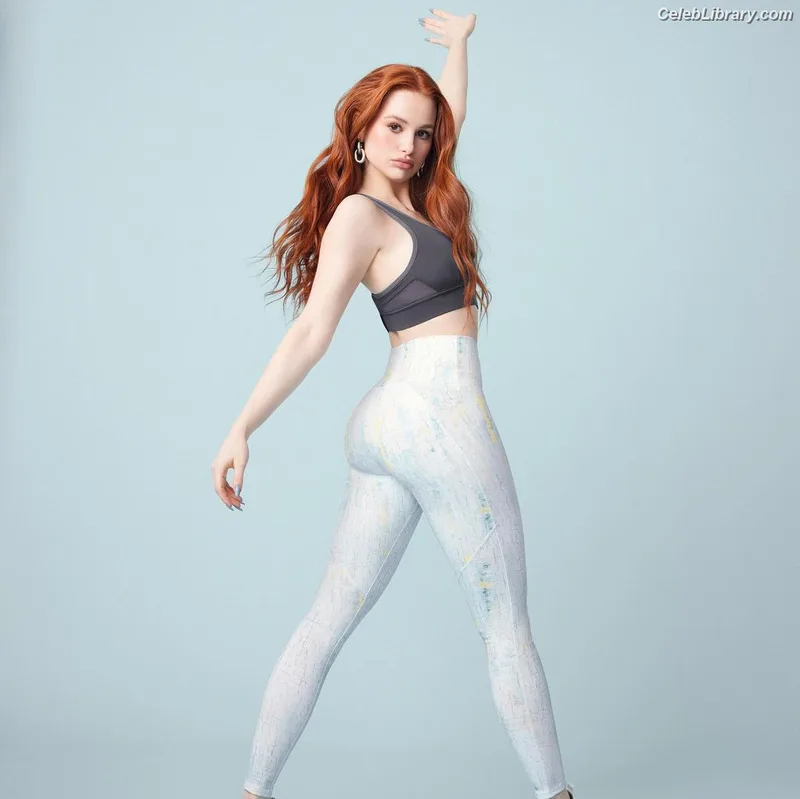 Madelaine Petsch photo 1 of 1780