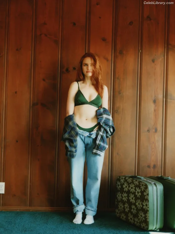 Madelaine Petsch photo 9 of 1780
