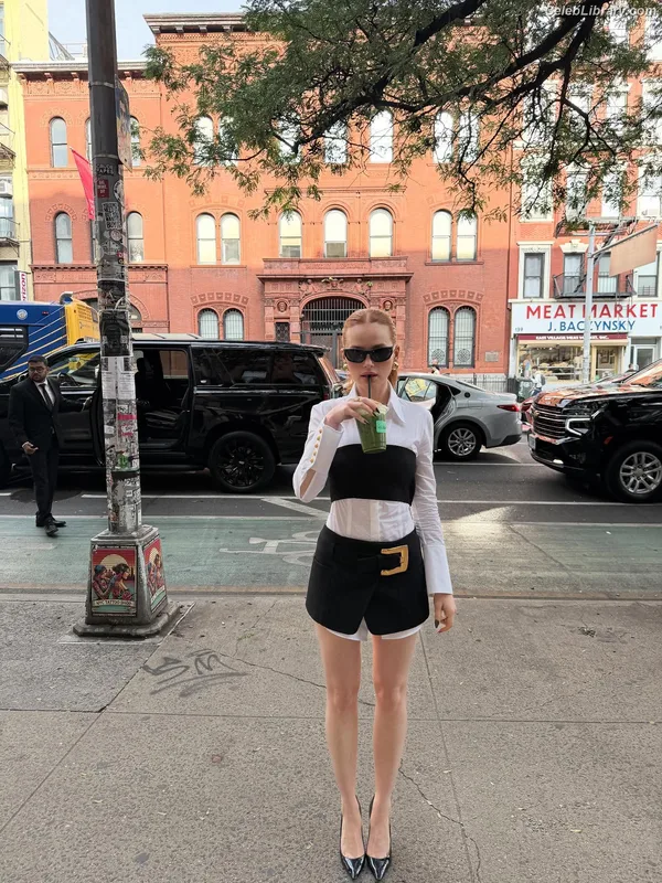 Madelaine Petsch photo 16 of 1780