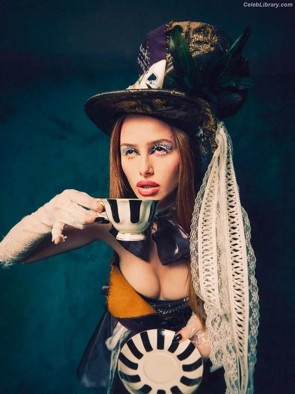 Madelaine Petsch photo 24 of 1780