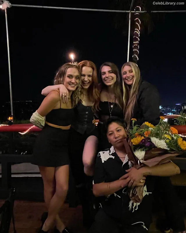 Madelaine Petsch photo 16 of 1780