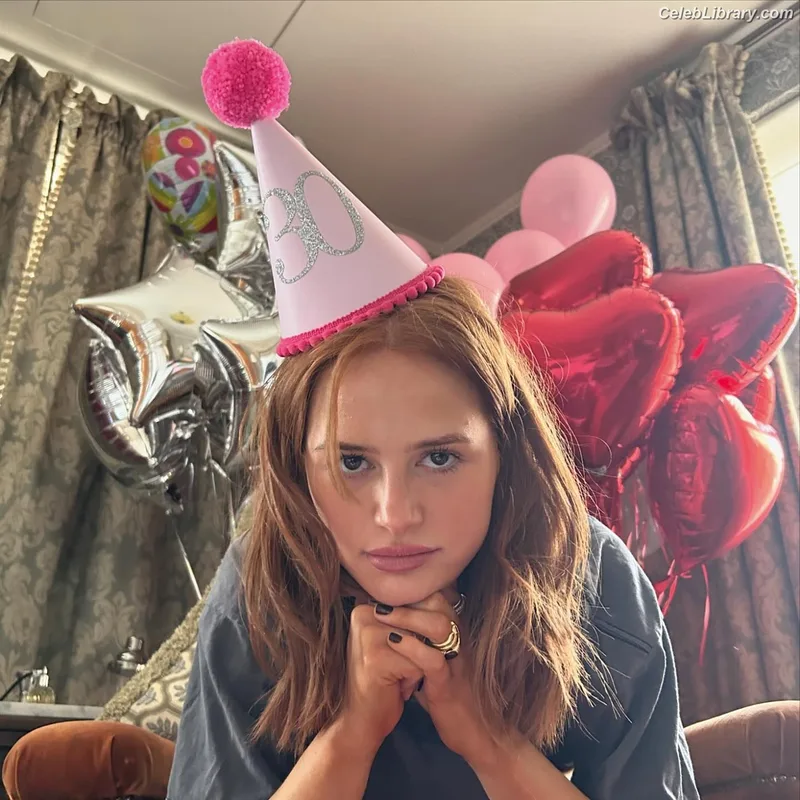 Madelaine Petsch photo 23 of 1780