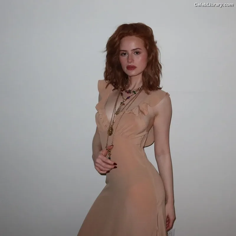 Madelaine Petsch photo 20 of 1780