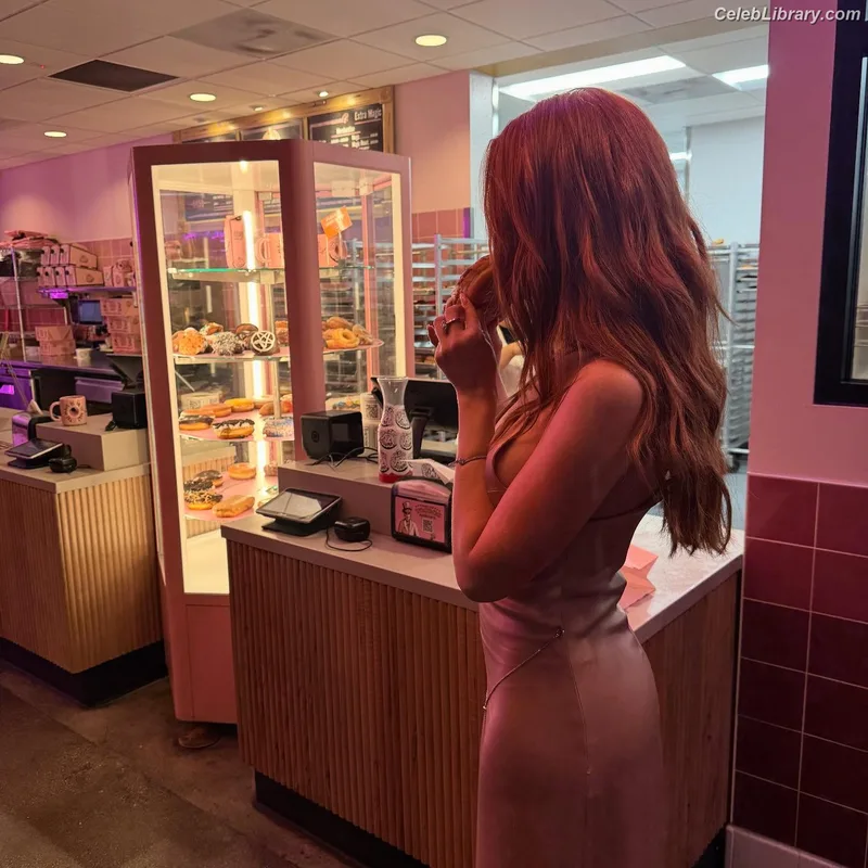 Madelaine Petsch photo 24 of 1780
