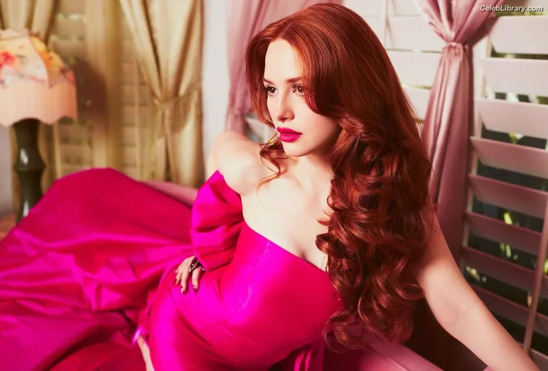 Madelaine Petsch photo 3 of 1780