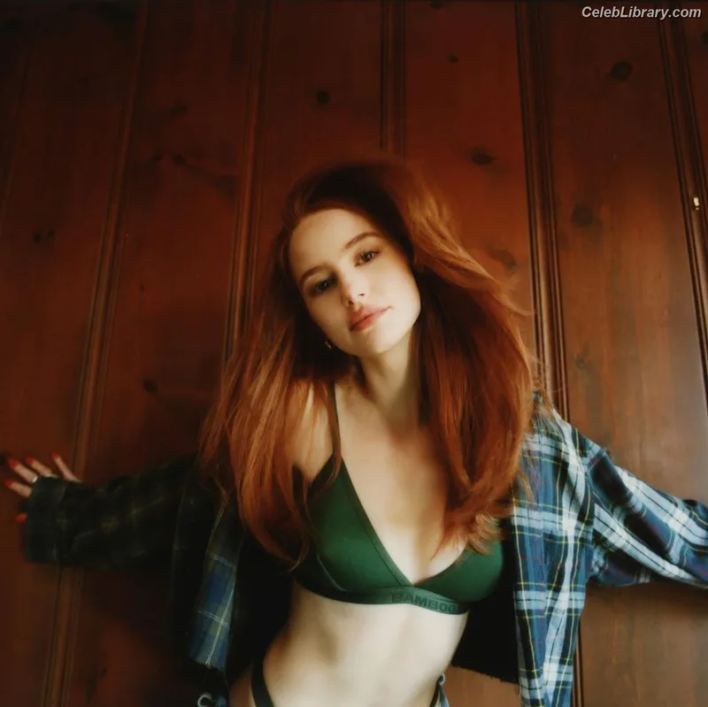 Madelaine Petsch photo 18 of 1780