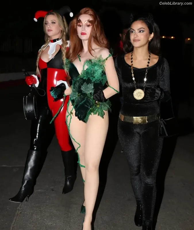 Madelaine Petsch photo 8 of 1780