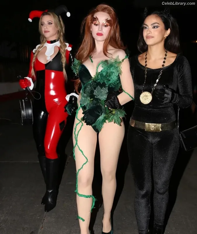 Madelaine Petsch photo 10 of 1780