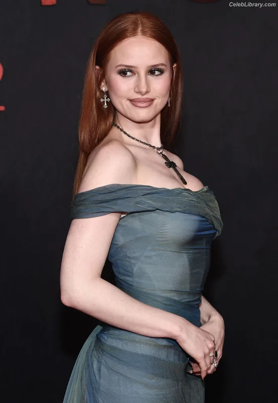 Madelaine Petsch photo 17 of 1780