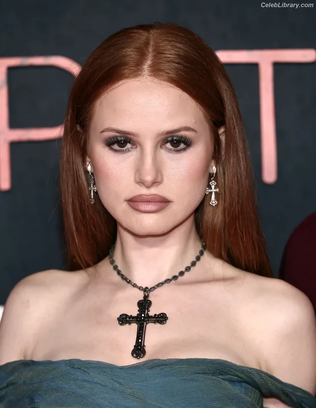 Madelaine Petsch photo 1 of 1780