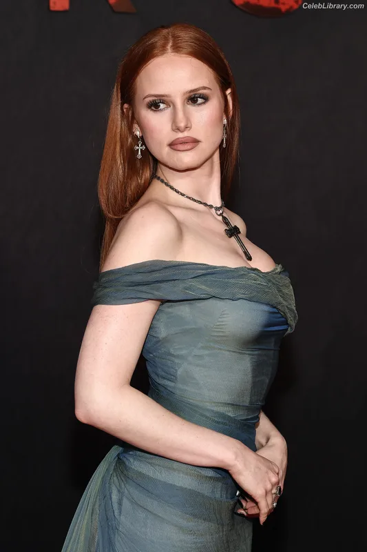 Madelaine Petsch photo 6 of 1780