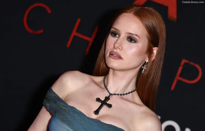 Madelaine Petsch photo 8 of 1780