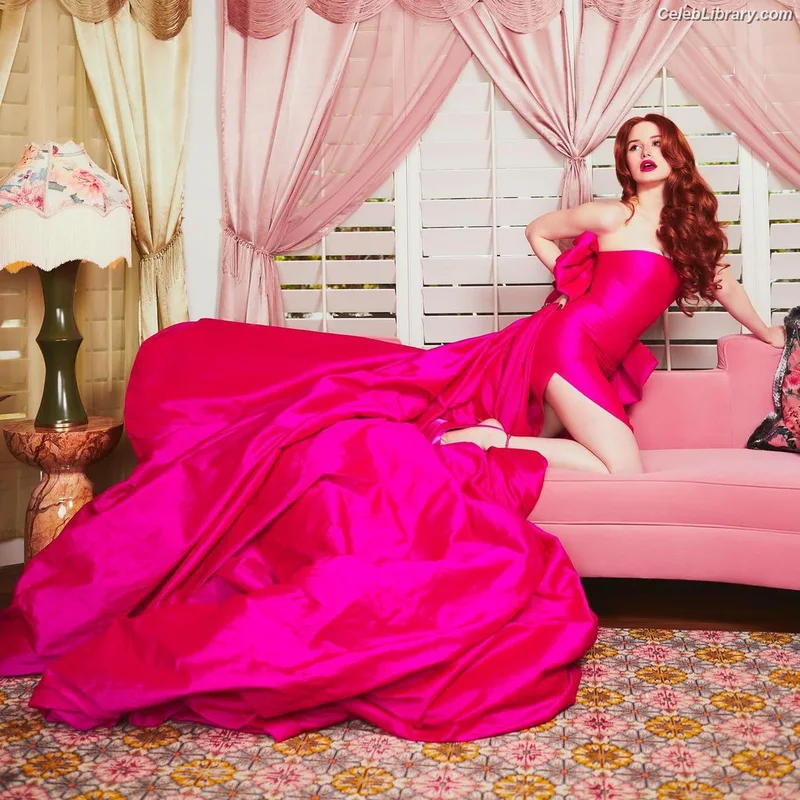 Madelaine Petsch photo 22 of 1780