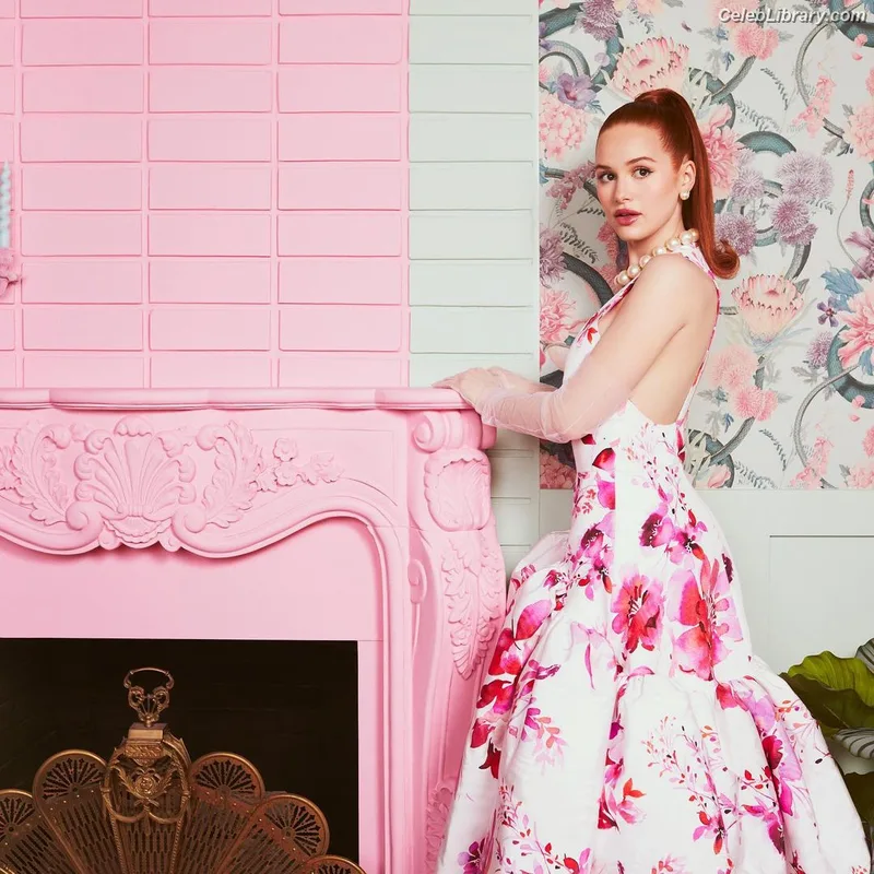 Madelaine Petsch photo 8 of 1780