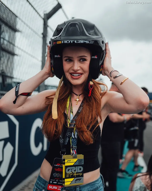 Madelaine Petsch photo 23 of 1780