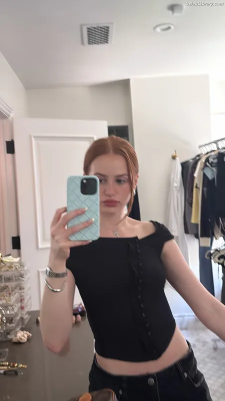 Madelaine Petsch photo 3 of 1780