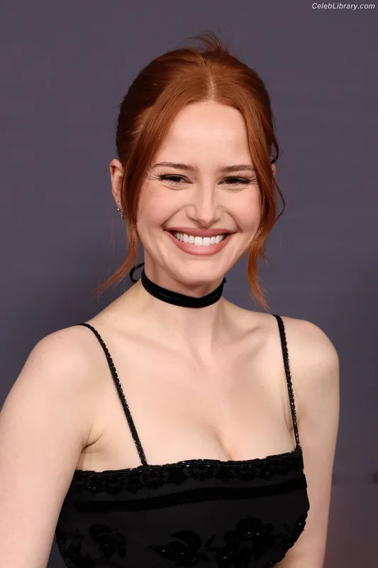 Madelaine Petsch photo 17 of 1780