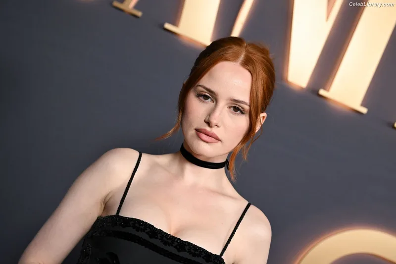 Madelaine Petsch photo 22 of 1780